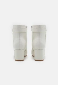 Wide FitStivalettiWhite Donna Stivaletti ANJ11N028-A11 11 Wide FitStivalettiWhite Donna Stivaletti ANJ11N028-A11 -Anna Field 17c7d916626b42ea97932eec2f5dc501