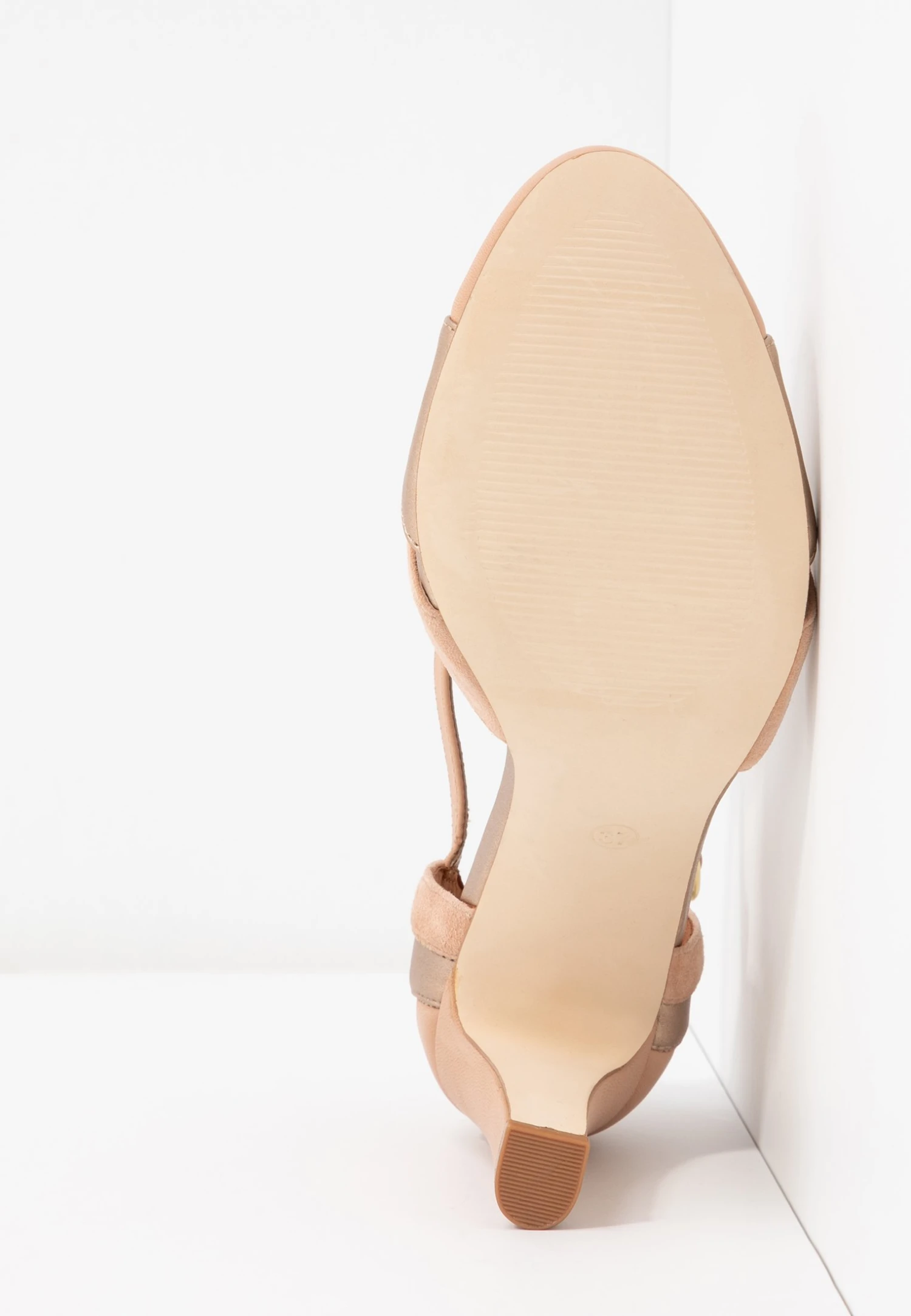 Anna Field Leather High HeelsDecolletéLight Pink Donna Tacchi Alti AN611B0B6-J12 9 Anna Field Leather High HeelsDecolletéLight Pink Donna Tacchi Alti AN611B0B6-J12 - immagine 7